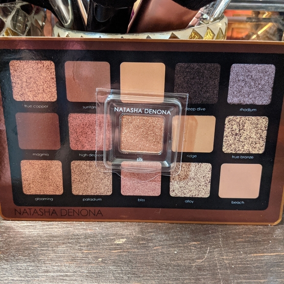 Natasha Denona Other - Natasha Denona single shadow